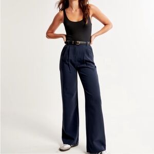 NWT Abercrombie Sloane Tailored High Rise Pant 32